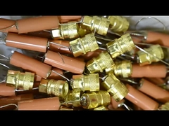 Kondensatory liniowe pod napięciem